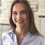 Etudiante prépa BL, cours d'économie, niveau terminale ES